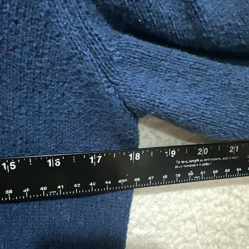 American Eagle Outfitters Men's S Blue Athletic Fit Sweater Elbow‎ Patch Logo